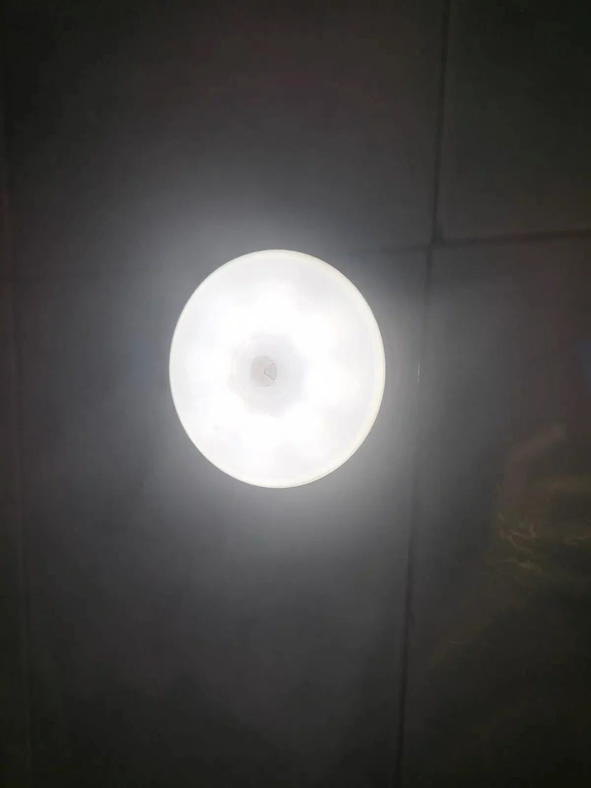 HOMEFISH Motion Sensor LED Night Light USB Rechargeable Wireless Closet Lamp for Kitchen Cabinet Wardrobe Staircase